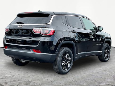 Used 2023 Jeep Compass Sport AWD/4WD image 6