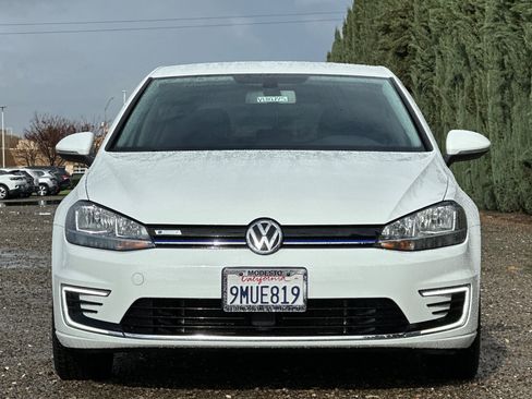 Used 2019 Volkswagen e-Golf SE w/ Driver Assistance Package image 9