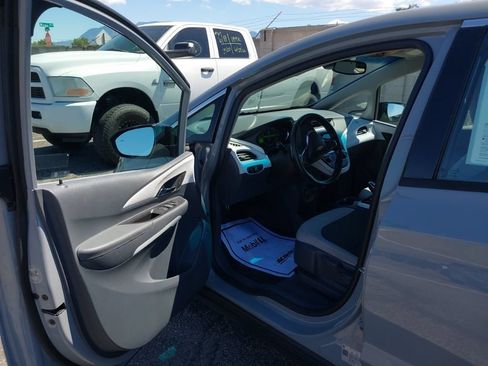 Used 2020 Chevrolet Bolt LT FWD image 5