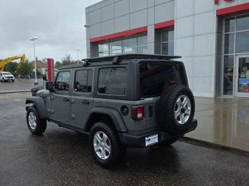 Used 2021 Jeep Wrangler Unlimited Sport AWD/4WD image 3