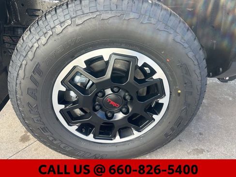 New 2026 Toyota Tacoma TRD Off-Road image 4