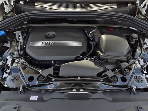 New 2026 BMW X2 xDrive28i w/ Technology Package AWD/4WD image 9