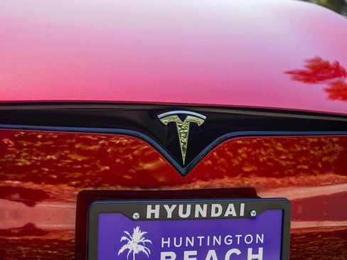 Used 2023 Tesla Model S AWD/4WD image 11