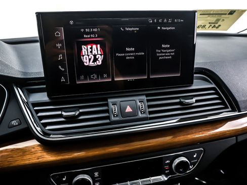 Used 2024 Audi Q5 e Premium Plus image 19