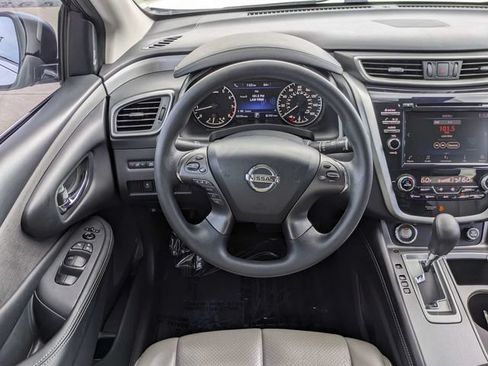 Used 2021 Nissan Murano S FWD image 15
