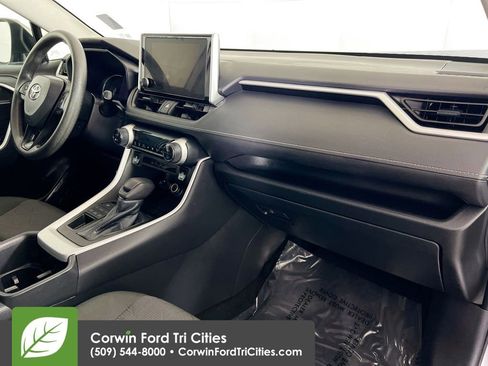 Used 2023 Toyota RAV4 XLE image 29