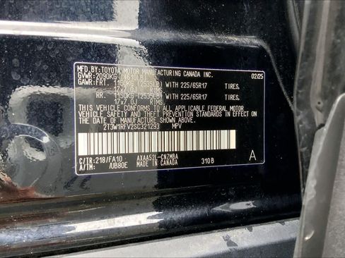 Used 2025 Toyota RAV4 XLE FWD image 36