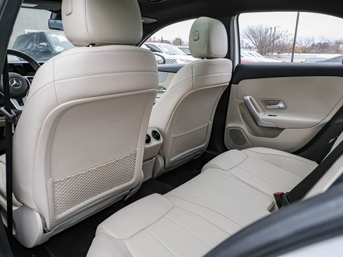 Used 2019 Mercedes-Benz A 220 image 35