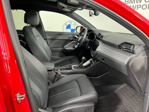 Used 2022 Audi Q3 2.0T Premium image 24