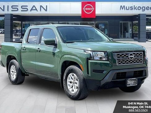 Used 2024 Nissan Frontier SV w/ Technology Package RWD image 1