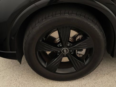 Certified 2024 Audi Q4 e-tron Premium Plus AWD/4WD image 33