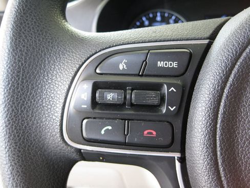 Used 2016 Kia Optima LX FWD image 13