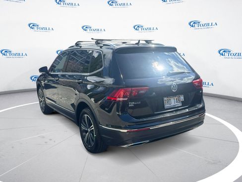 Used 2018 Volkswagen Tiguan SEL FWD image 3