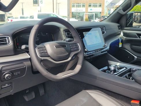 New 2025 Jeep Wagoneer Series II image 15