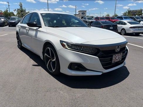 Used 2022 Honda Accord Sport image 9