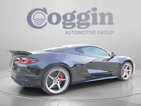 New 2025 Chevrolet Corvette E-Ray w/ ZER Performance Package AWD/4WD image 6