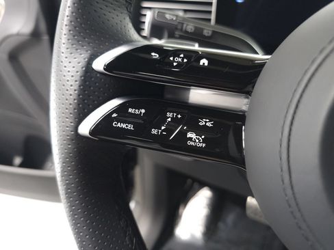Certified 2026 Mercedes-Benz GLE 450 4MATIC image 11