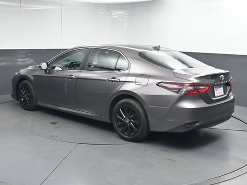 Used 2024 Toyota Camry LE image 6