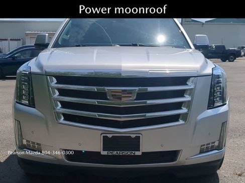 Used 2020 Cadillac Escalade Luxury AWD/4WD image 9
