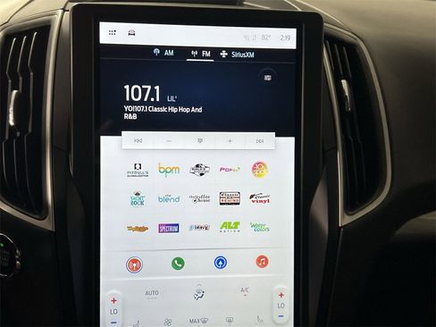 Used 2024 Ford Edge SEL image 12