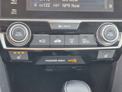 Used 2016 Honda Civic Touring image 32