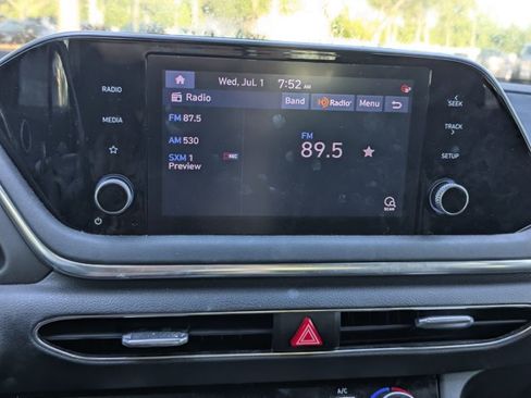 Used 2021 Hyundai Sonata SEL w/ Convenience Package FWD image 11