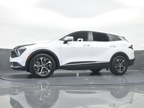 Used 2024 Kia Sportage EX image 58