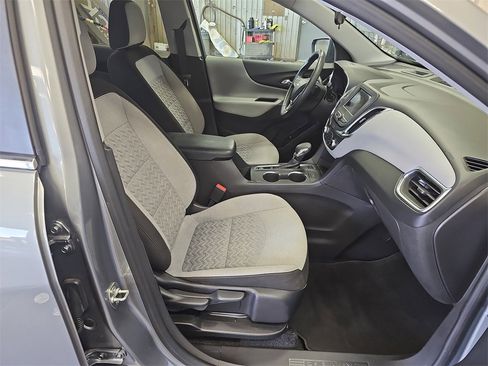 Used 2024 Chevrolet Equinox LT image 10