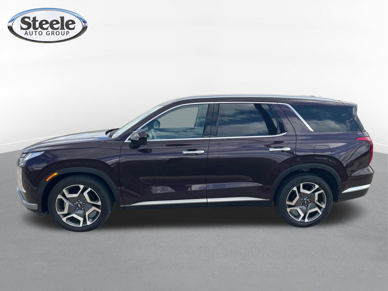 Used 2024 Hyundai Palisade Limited FWD image 3