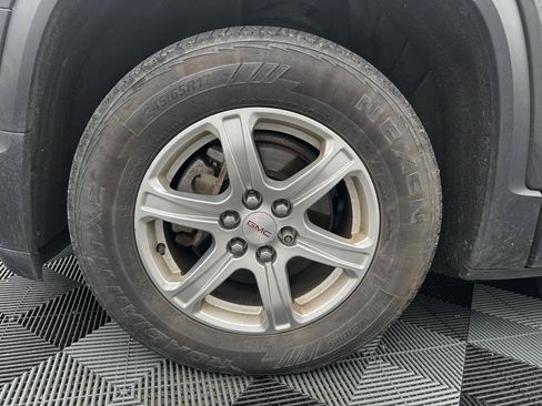 Used 2019 GMC Acadia SLE FWD image 40