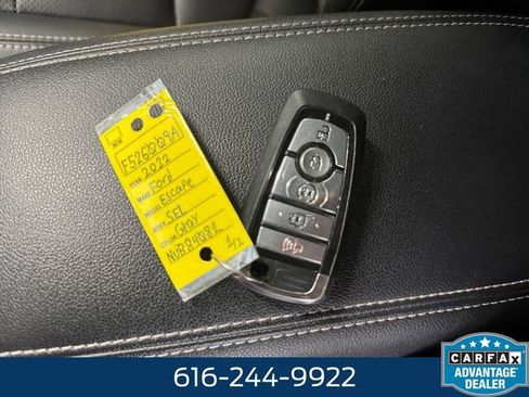Used 2022 Ford Escape SEL image 26