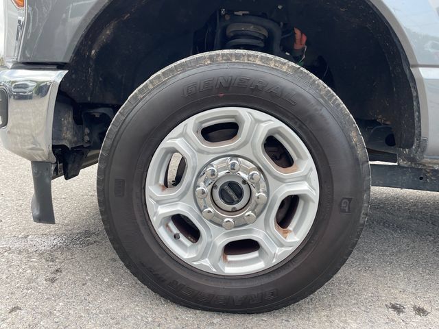 Used 2025 Ford F250 XLT AWD/4WD image 28
