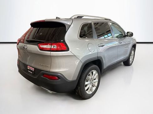 Used 2016 Jeep Cherokee Limited image 6