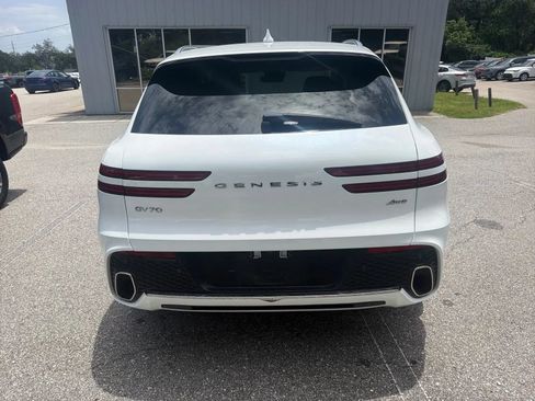 Used 2025 Genesis GV70 2.5T AWD/4WD image 8