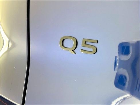 Used 2025 Audi Q5 Premium Plus w/ Premium Plus image 8