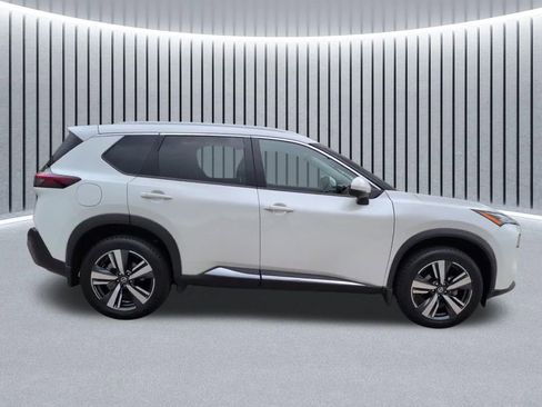 Used 2021 Nissan Rogue SL w/ Premium Package AWD/4WD image 3
