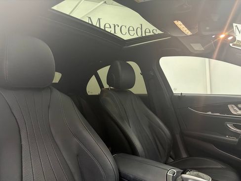 Used 2019 Mercedes-Benz E 300 image 28