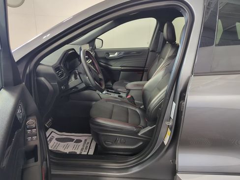 Used 2023 Ford Escape ST-Line w/ Tech Pack #1 AWD/4WD image 22