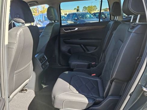 New 2026 Volkswagen Atlas SE image 6