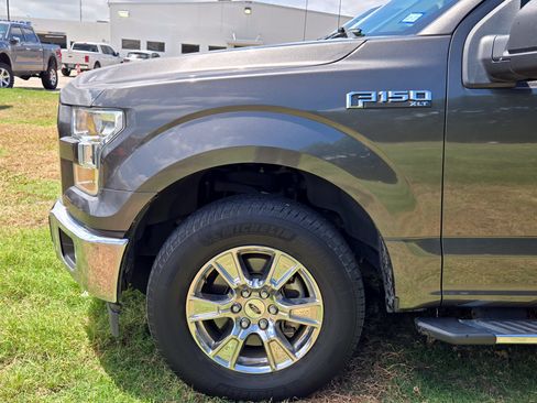 Used 2017 Ford F150 XLT w/ Equipment Group 302A Luxury AWD/4WD image 8