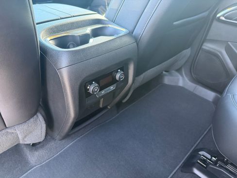 Used 2026 Chevrolet Traverse LT w/ Driver Confidence Package AWD/4WD image 20