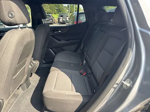 Used 2026 Chevrolet Equinox LT AWD/4WD image 24