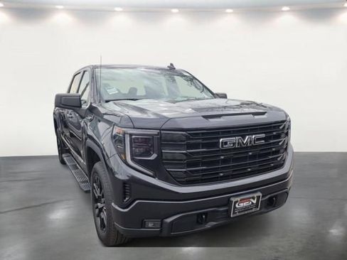 Used 2023 GMC Sierra 1500 Elevation w/ LPO, Elevation Black Package image 1