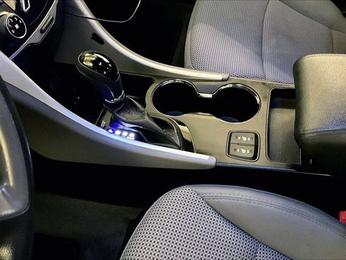 Used 2013 Hyundai Sonata GLS w/ Popular Equipment Pkg image 17