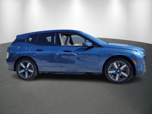 New 2026 BMW iX xDrive45 w/ Premium Package image 8