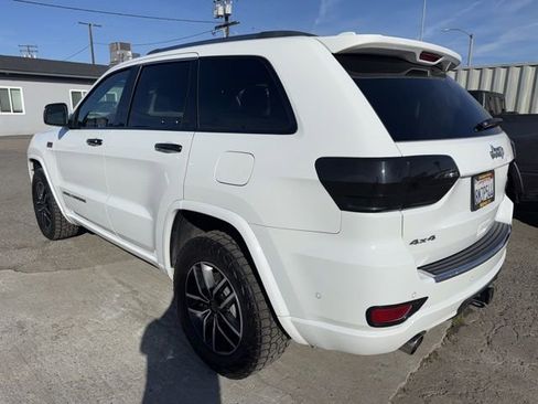 Used 2019 Jeep Grand Cherokee Overland image 7