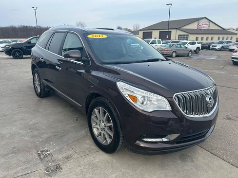 Used 2017 Buick Enclave Leather image 3