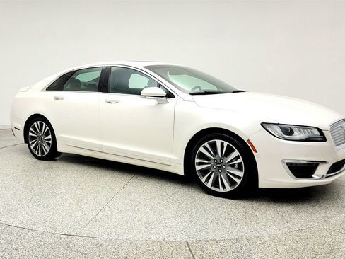 Used 2020 Lincoln MKZ Reserve FWD image 3