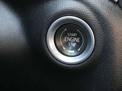 Certified 2023 Chevrolet Silverado 1500 Custom image 26