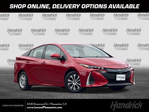 Used 2020 Toyota Prius Prime LE image 1
